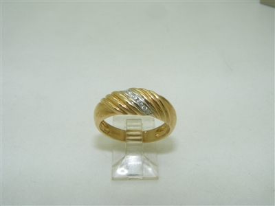14k yellow gold diamond ring