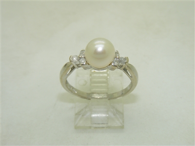 14k White Gold Diamond Ring Pearl