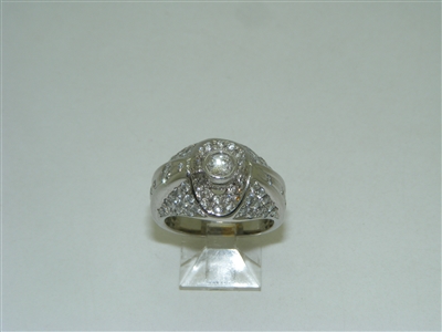18k White Gold Beautiful Diamond ring