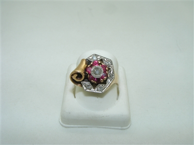 Beautiful Vintage diamond and ruby flower ring
