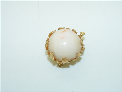 14k Yellow Gold Cream Coral Round Capuchon Pearl Clasp