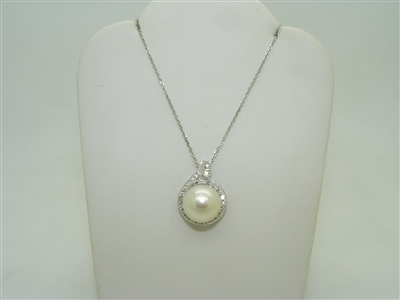 14k White Gold Diamond & Pearl Necklace and Pendant