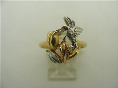 14k 3 tones gold with 2 birds on the ring