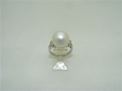 14k white gold diamond and south sea pearl