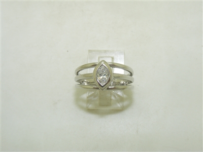 18k White Gold Diamond Marquise Ring