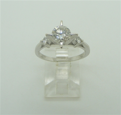 0.85 Points 4 PRONG  DIAMOND ENGAGEMENT RING