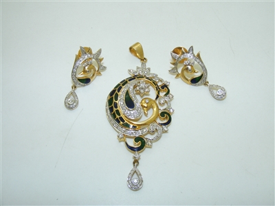 Gorgeous Yellow Gold Diamond Earring & Pendant Set