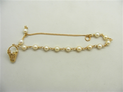 Basket Charm Pearl Bracelet