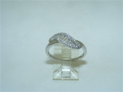Special Designed White Gold Diamond Ring