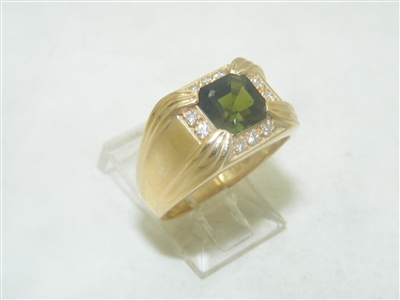 14k Yellow gold Diamond & Peridot Ring