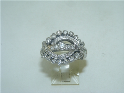 Beautiful BIG 18k White Gold Diamond ring