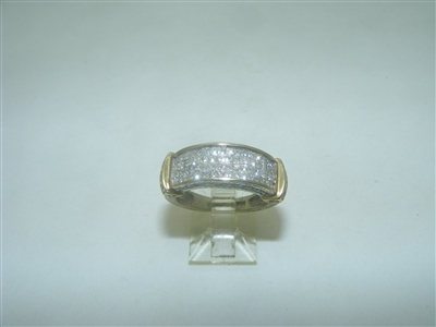 Beautiful Two Tone Diamond ring