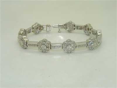 Beautiful 14k White Gold Diamond Tennis Bracelet