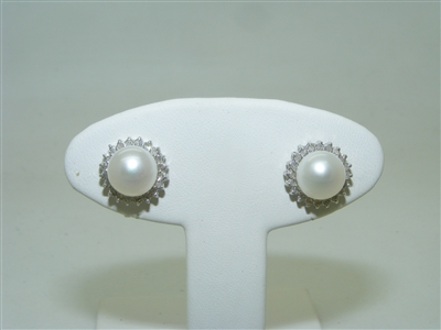Beautiful White Gold Cultured Pearls With Diamonds